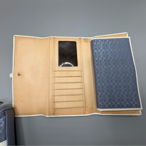 ****SOLD ****Coach Vintage Soho Y2K FREE SHIPPING - Picture 16 of 16